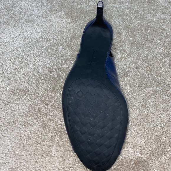 Navy Blue peep-toe heel (9) - Picture 3 of 3